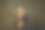 烦恼的年轻女孩长发金发穿中世纪连衣裙像蒙娜丽莎复制品在黑暗的复古背景。复古风格，艺术，时尚，时代概念比较。图片下载