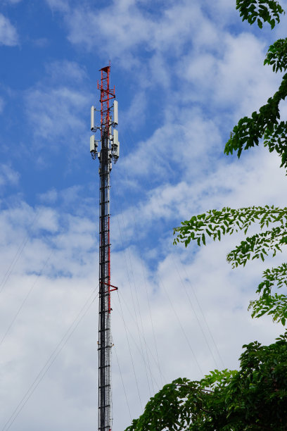 天空背景上的电话铃声图片下载