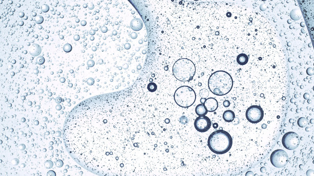 在光背景上移动气泡图片下载