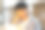一个大学生在大学宿舍里努力学习图片下载