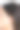 女人的脸有多个耳朵穿孔，戴着漂亮的氧化锆耳环。图片下载