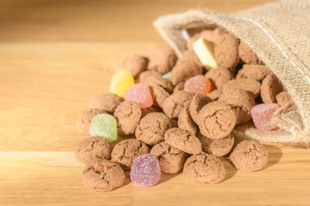 胡椒糖是Sinterklaas或Sint Nicolaas荷兰儿童的节日款待图片下载