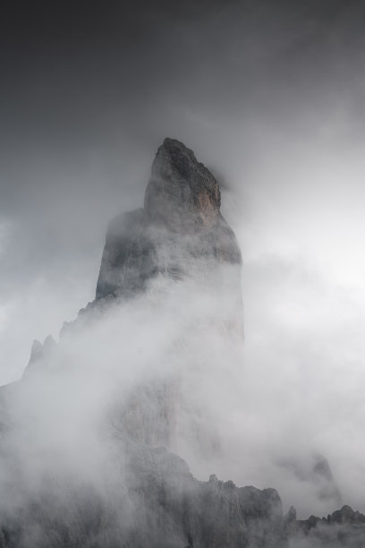 Passo Rolle Landscape, Dolomites，意大利图片下载