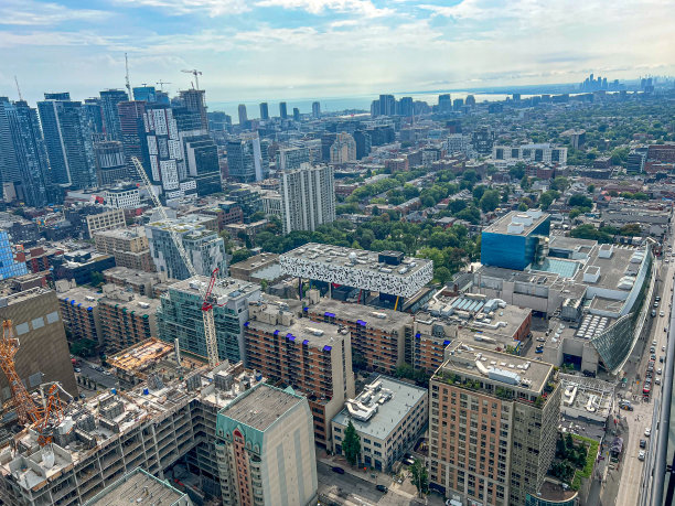 多伦多天际线和建筑业，安大略省，加拿大图片下载