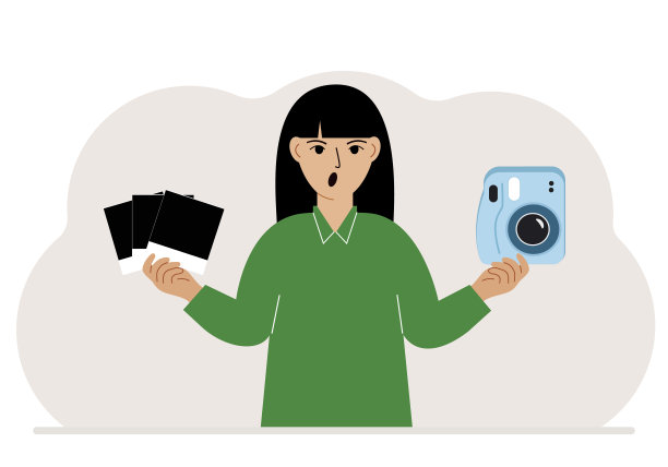 女人一只手拿着相机，另一只手拿着取景。图片下载