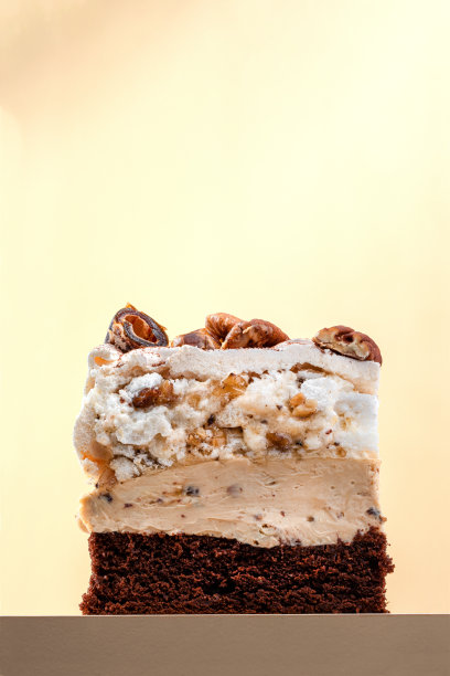法式蛋糕店甜点。一块手工蛋糕。高细节工作室照片。副本的空间背景图片下载