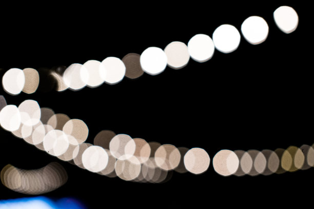 模糊的散景户外花环发光图片下载