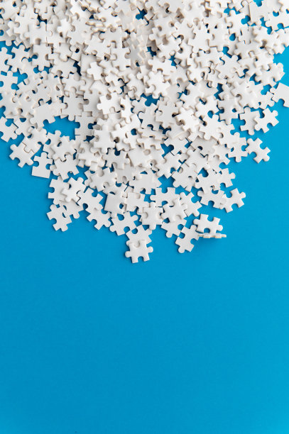 白色的难题图片下载