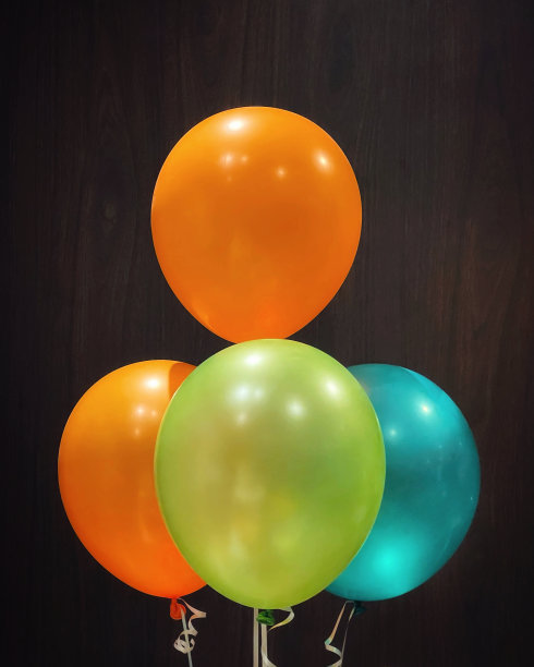 生日气球装饰图片下载