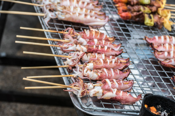 街头小吃烤鱿鱼图片下载