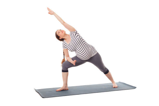 孕妇做瑜伽体式Utthita Parsvakonasana图片下载