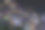 印度德里的高层公寓公寓楼的图片，为印度传统节日排灯节装饰着彩色的仙女灯图片下载