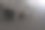 灯泡用黑色的灯座，灰色背景的灯，灯座，灯泡用的电筒图片下载