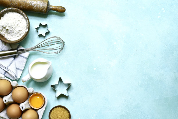 有烘焙原料的烹饪背景。带有复制空间的俯视图。图片下载