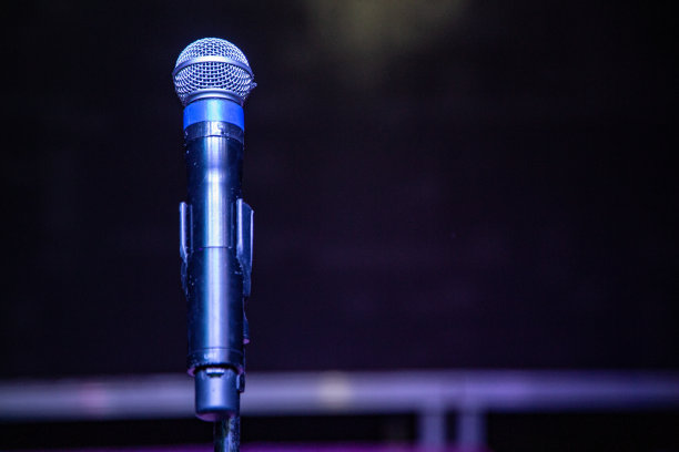 麦克风的特写镜头图片下载