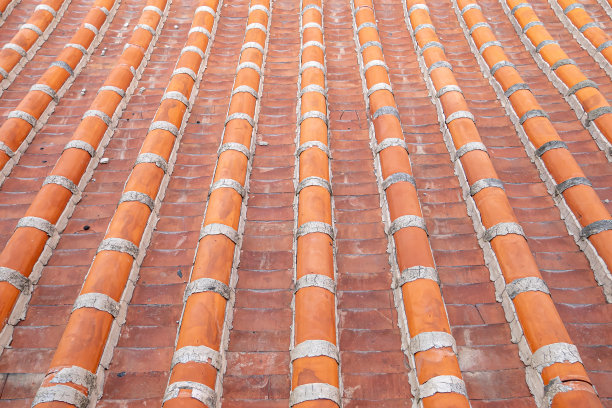 复古的屋顶瓷砖图案，传统古色古香的彩色瓷砖墙纸。图片下载