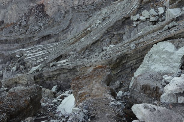 火山的地质层图片下载