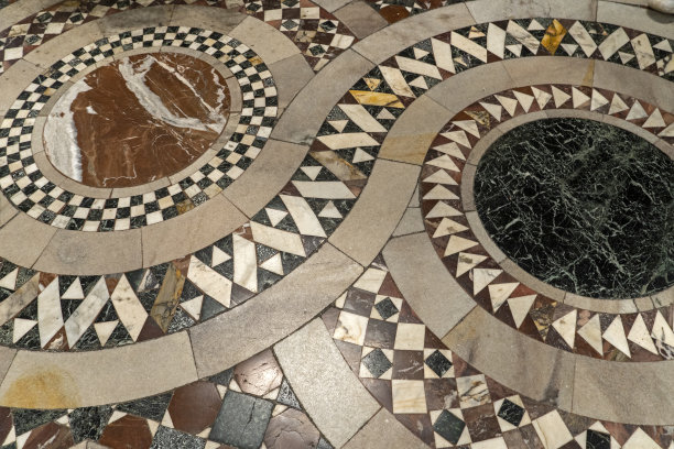 亚琛大教堂的大理石地板图片下载