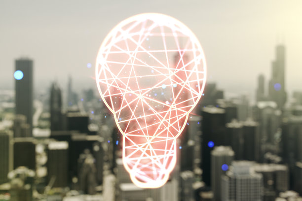 在模糊的城市景观背景下双曝光创意灯泡全息图，研发概念图片下载