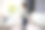 在办公电脑后面做瑜伽锻炼图片下载