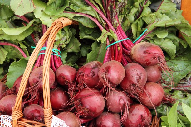 新鲜的甜菜根图片下载