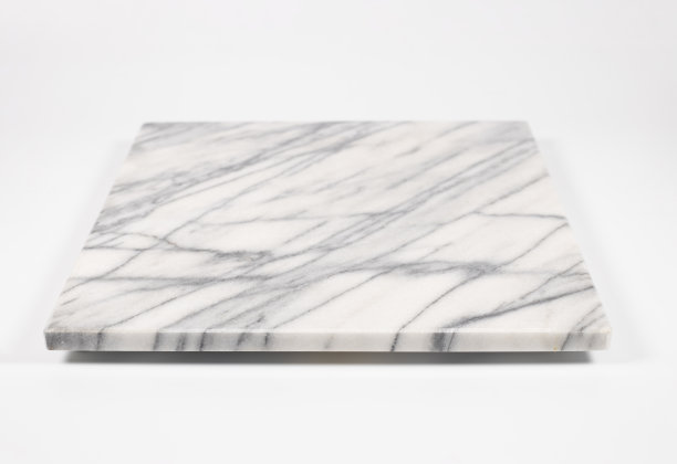 特写镜头大理石砧板孤立在白色背景图片下载