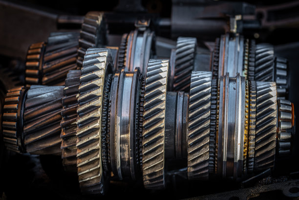 汽车变速器，带可见齿轮和齿轮的变速箱，车辆图片下载