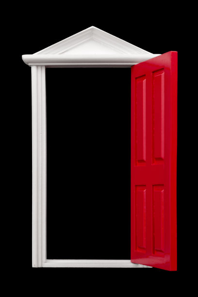 进入梦的状态，充满想象力和机会敲门的概念与打开的红色门，白色的梁孤立在黑色背景和修剪路径切割图片下载