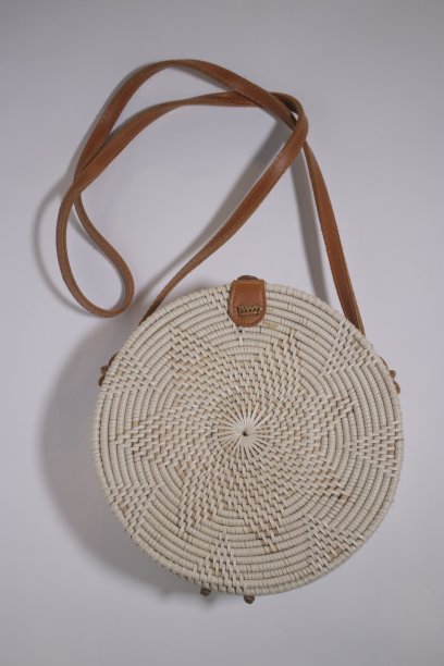 传统袋与白藤编织图片下载