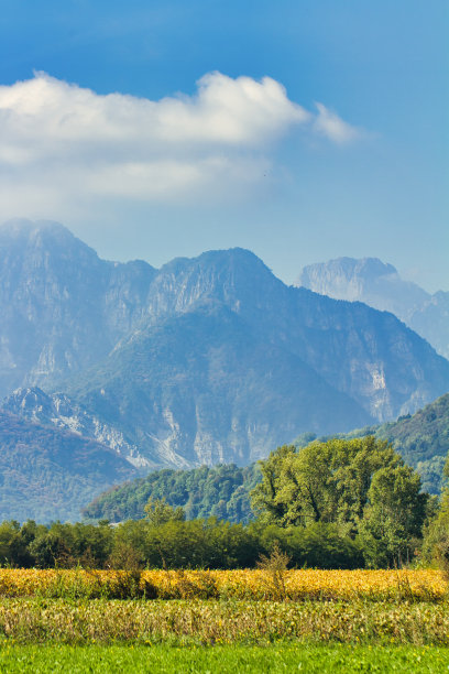 波兰山脉的景色图片下载