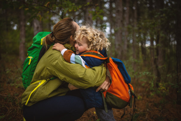 给妈妈一个拥抱图片下载