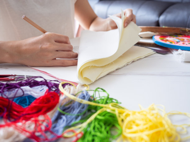 设计师手工刺绣工艺爱好织物纺织质地手工时装绘画心灵健康心理精神艺术疗法治愈插画设计图案手工艺精选重点图片下载