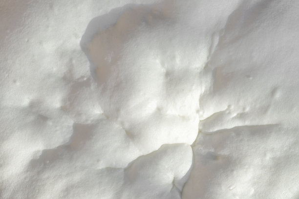 泡沫的蓬松质感。聚氨酯泡沫。阁楼隔热的建筑材料图片下载