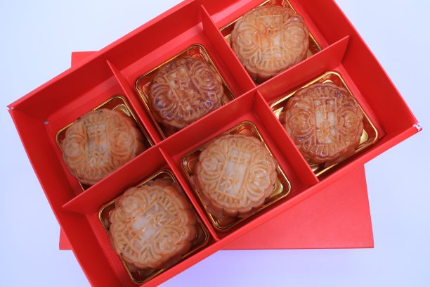 月饼是亚洲人喜爱的一种甜点。图片下载