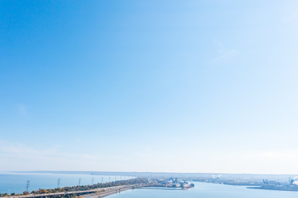 伊丽莎白女王路QEW高速公路，汉密尔顿，安大略省，加拿大图片下载