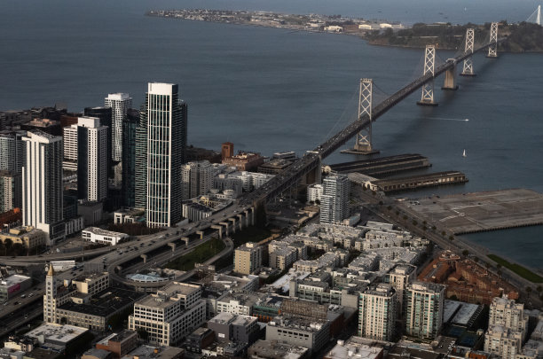 飞越旧金山湾大桥图片下载