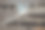 现代化办公大楼前的白色金属楼梯。图片下载