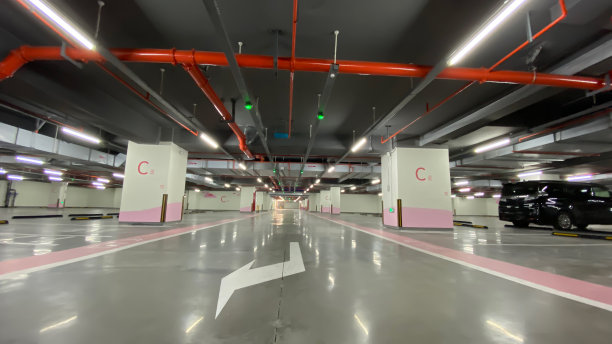 地下停车场图片下载