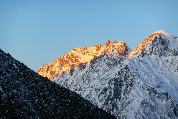 高山日落图片下载