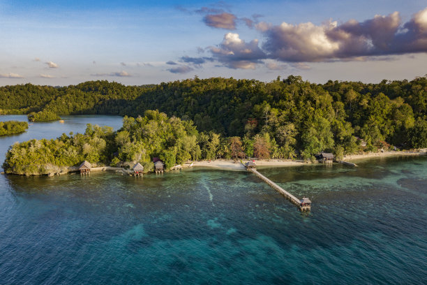 泰国普吉岛的美丽航拍照片图片下载