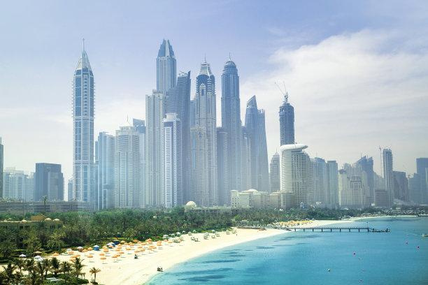 迪拜码头住宅和办公楼群，阿联酋图片下载