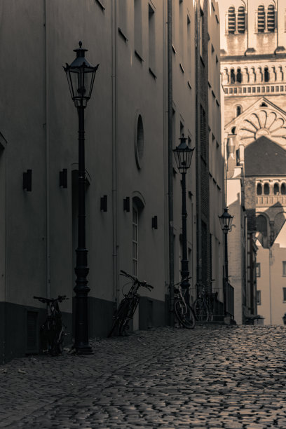 科隆的鹅卵石小巷图片下载