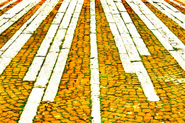 彩色砖背景，抽象，明黄色砖路与白色条纹图片下载