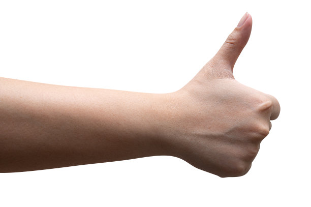 在白色背景上，一个女人的手竖起大拇指。图片下载