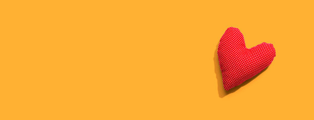 欣赏主题与手工心垫图片下载