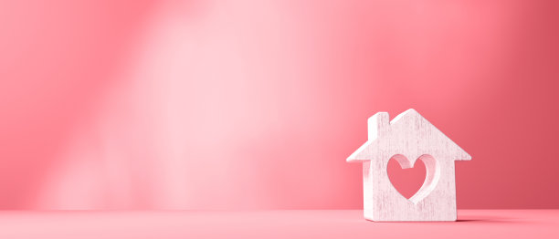 带有心脏的微型木屋- 3D图片下载