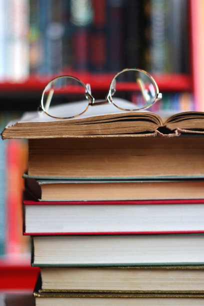 五颜六色的书图片下载