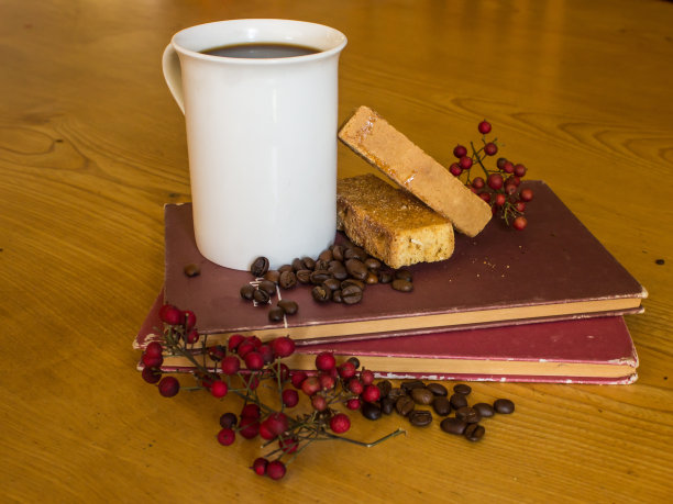 咖啡时间和文学。图片下载