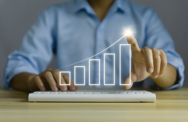 商人用股票图表润色箭头符号。商业增长和投资股票市场分析为增加利润制定计划商业发展目标为成功图片下载