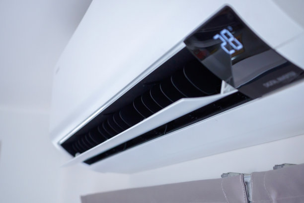 空调在白墙房间内部背景图片下载